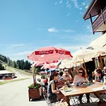 Апарт-отель Les Grandes Feignes Labellemontagne Ла-Бресс